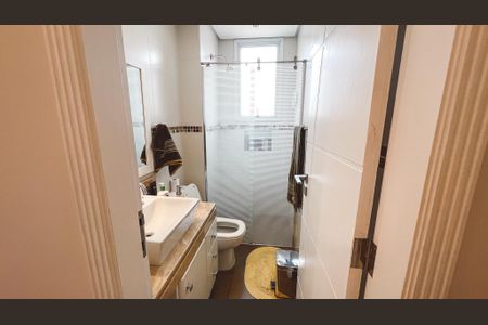 Apartamento à venda com 96m², 2 quartos e 2 vagas Apartamento à venda com 96m², 2 quartos e 2 vagasBanheiro da Suíte 2