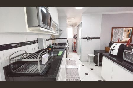 Apartamento à venda com 96m², 2 quartos e 2 vagas Apartamento à venda com 96m², 2 quartos e 2 vagasCozinha