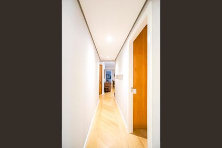 Apartamento à venda com 95m², 3 quartos e 2 vagas Apartamento à venda com 95m², 3 quartos e 2 vagasCorredor dos quartos
