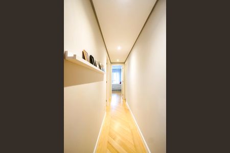 Apartamento à venda com 95m², 3 quartos e 2 vagas Apartamento à venda com 95m², 3 quartos e 2 vagasCorredor dos quartos