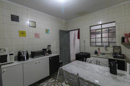 Casa à venda com 170m², 3 quartos e 2 vagas Casa à venda com 170m², 3 quartos e 2 vagasCozinha 2