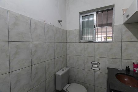 Casa à venda com 170m², 3 quartos e 2 vagas Casa à venda com 170m², 3 quartos e 2 vagasBanheiro 2