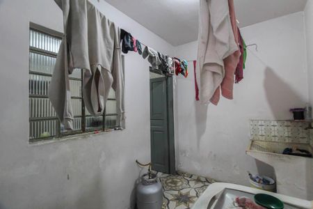 Casa à venda com 170m², 3 quartos e 2 vagas Casa à venda com 170m², 3 quartos e 2 vagasÁrea de Serviço 2