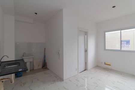 Sala de apartamento para alugar com 2 quartos, 35m² em Guaianases, São Paulo