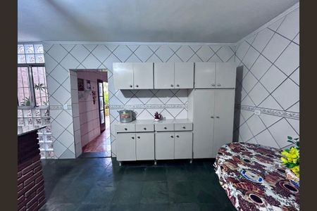 Casa para alugar com 262m², 3 quartos e 2 vagas Casa para alugar com 262m², 3 quartos e 2 vagasÁrea comum - Churrasqueira