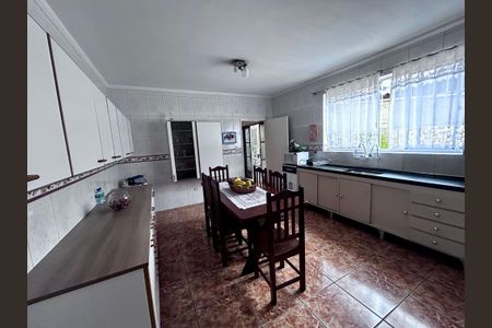 Casa para alugar com 262m², 3 quartos e 2 vagas Casa para alugar com 262m², 3 quartos e 2 vagasCozinha