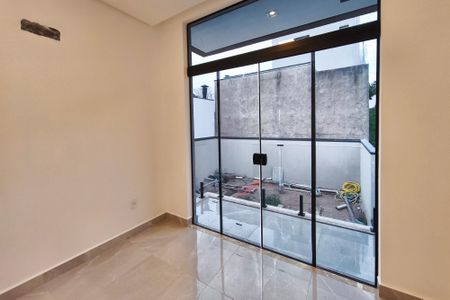 Casa à venda com 122m², 2 quartos e 4 vagas Casa à venda com 122m², 2 quartos e 4 vagasQuarto
