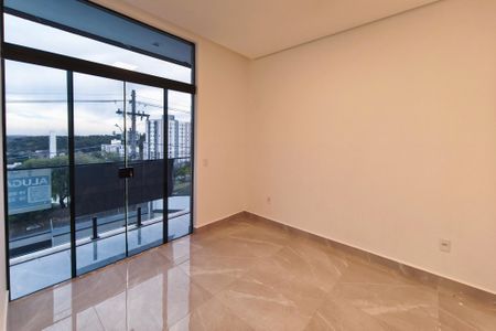 Casa à venda com 122m², 2 quartos e 4 vagas Casa à venda com 122m², 2 quartos e 4 vagas Suíte