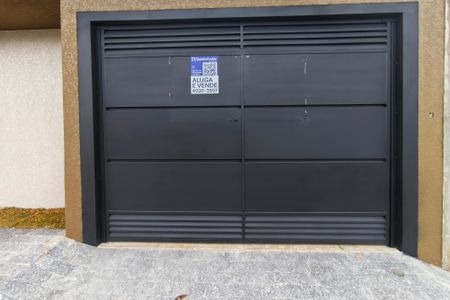 Casa à venda com 122m², 2 quartos e 4 vagas Casa à venda com 122m², 2 quartos e 4 vagasPLACA INSTALADA NA FACHADA