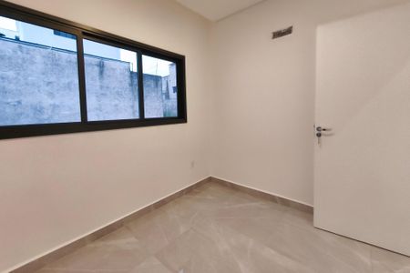 Casa à venda com 122m², 2 quartos e 4 vagas Casa à venda com 122m², 2 quartos e 4 vagasQuarto 2