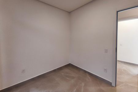 Casa à venda com 122m², 2 quartos e 4 vagas Casa à venda com 122m², 2 quartos e 4 vagasQuarto