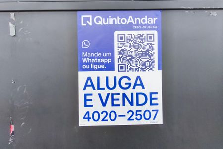 Casa à venda com 122m², 2 quartos e 4 vagas Casa à venda com 122m², 2 quartos e 4 vagasPLACA INSTALADA NA FACHADA
