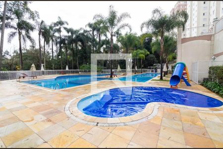 Apartamento à venda com 95m², 3 quartos e 2 vagasÁrea comum - Piscina