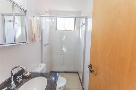 Apartamento à venda com 93m², 3 quartos e 2 vagas Apartamento à venda com 93m², 3 quartos e 2 vagasBanheiro da Suíte