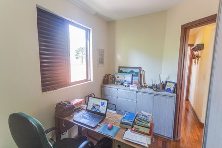 Apartamento à venda com 93m², 3 quartos e 2 vagas Apartamento à venda com 93m², 3 quartos e 2 vagasQuarto 2