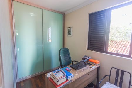 Apartamento à venda com 93m², 3 quartos e 2 vagas Apartamento à venda com 93m², 3 quartos e 2 vagasQuarto 2
