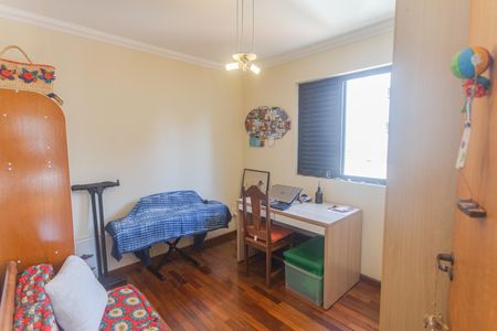 Apartamento à venda com 93m², 3 quartos e 2 vagas Apartamento à venda com 93m², 3 quartos e 2 vagasQuarto