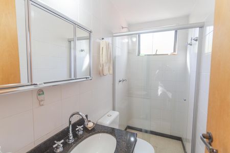 Apartamento à venda com 93m², 3 quartos e 2 vagas Apartamento à venda com 93m², 3 quartos e 2 vagasBanheiro da Suíte