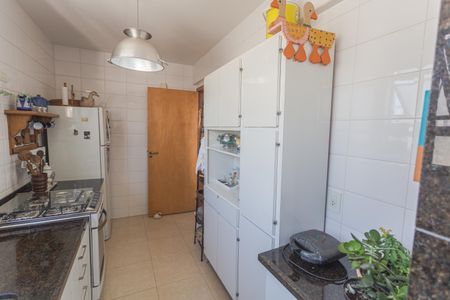 Apartamento à venda com 93m², 3 quartos e 2 vagas Apartamento à venda com 93m², 3 quartos e 2 vagasCozinha