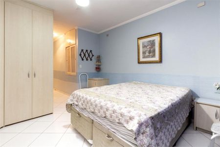 Casa à venda com 160m², 5 quartos e 2 vagas