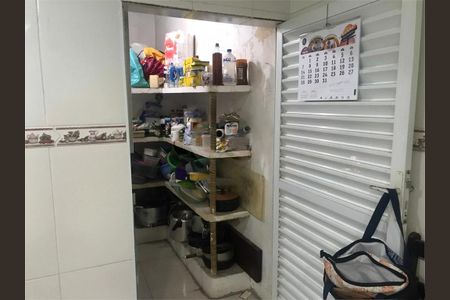 Casa à venda com 120m², 4 quartos e 2 vagas