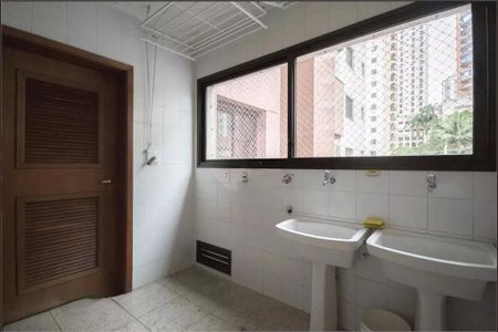 Apartamento à venda com 4 quartos, 226m² em Vila Suzana, São Paulo