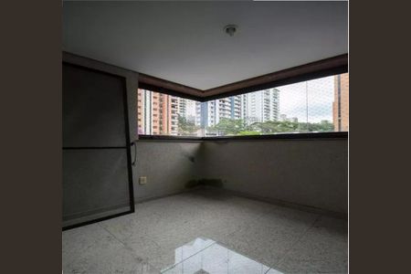Apartamento à venda com 4 quartos, 226m² em Vila Suzana, São Paulo