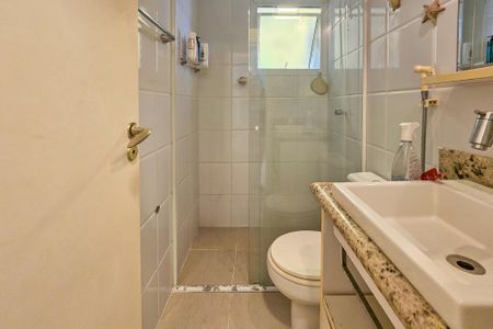 Apartamento para alugar com 78m², 2 quartos e 1 vaga Apartamento para alugar com 78m², 2 quartos e 1 vagaBanheiro da Suíte