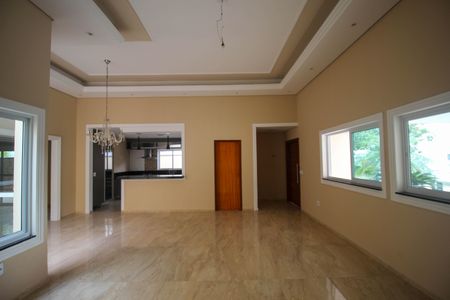 Casa de condomínio para alugar com 250m², 3 quartos e 4 vagas Casa de condomínio para alugar com 250m², 3 quartos e 4 vagasSala