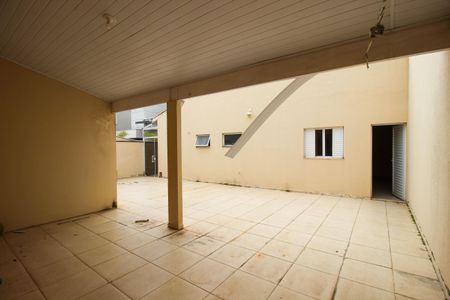 Casa de condomínio para alugar com 250m², 3 quartos e 4 vagas Casa de condomínio para alugar com 250m², 3 quartos e 4 vagasQuintal