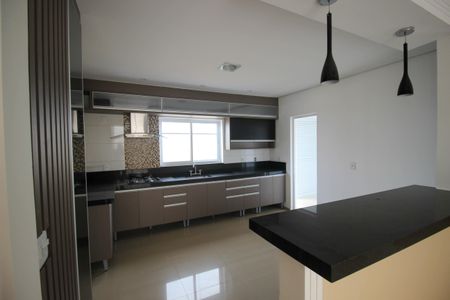 Casa de condomínio para alugar com 250m², 3 quartos e 4 vagas Casa de condomínio para alugar com 250m², 3 quartos e 4 vagasCozinha