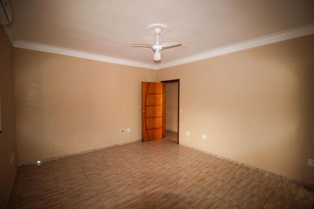 Casa de condomínio para alugar com 250m², 3 quartos e 4 vagas Casa de condomínio para alugar com 250m², 3 quartos e 4 vagasSuíte 2