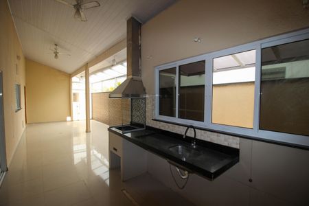 Casa de condomínio para alugar com 250m², 3 quartos e 4 vagas Casa de condomínio para alugar com 250m², 3 quartos e 4 vagasChurrasqueira