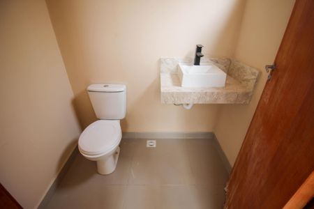 Casa de condomínio para alugar com 250m², 3 quartos e 4 vagas Casa de condomínio para alugar com 250m², 3 quartos e 4 vagasLavabo