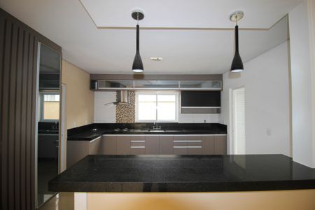 Casa de condomínio para alugar com 250m², 3 quartos e 4 vagas Casa de condomínio para alugar com 250m², 3 quartos e 4 vagasCozinha