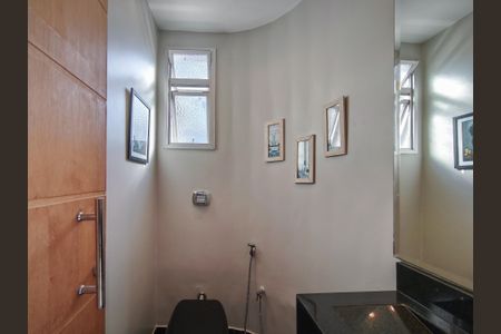 Apartamento à venda com 178m², 3 quartos e 2 vagasLavabo