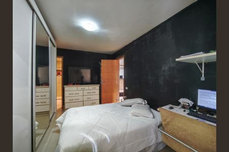 Apartamento à venda com 178m², 3 quartos e 2 vagasSuíte 1