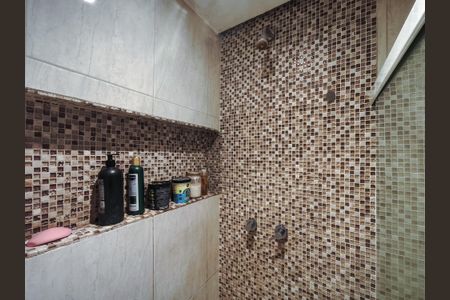 Apartamento à venda com 178m², 3 quartos e 2 vagasBanheiro da Suíte 1