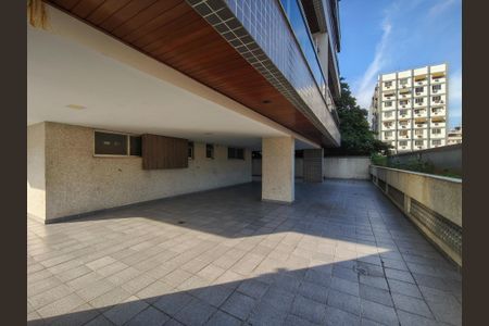 Apartamento à venda com 178m², 3 quartos e 2 vagasÁrea comum - Playground