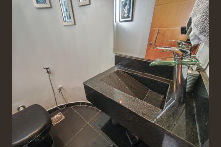 Apartamento à venda com 178m², 3 quartos e 2 vagasLavabo