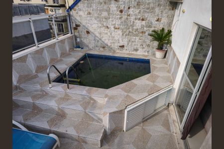 Apartamento à venda com 178m², 3 quartos e 2 vagasPiscina