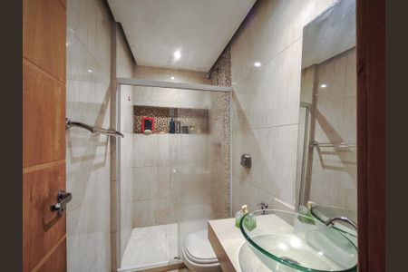 Apartamento à venda com 178m², 3 quartos e 2 vagasBanheiro da Suíte 1