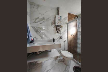 Apartamento à venda com 178m², 3 quartos e 2 vagasBanheiro da Suíte 2