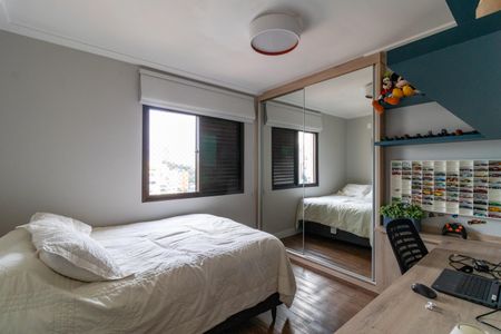 Apartamento à venda com 301m², 3 quartos e 3 vagasQuarto 2