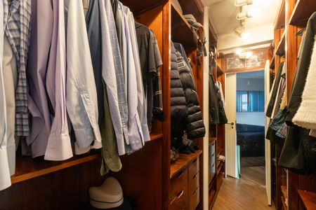 Apartamento à venda com 301m², 3 quartos e 3 vagasCloset da suíte 1