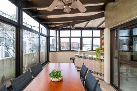 Apartamento à venda com 301m², 3 quartos e 3 vagasCobertura - Varanda Gourmet