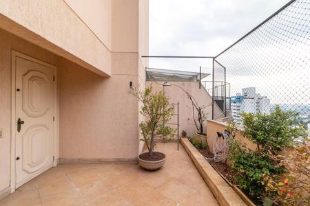 Apartamento à venda com 301m², 3 quartos e 3 vagasCobertura - Piscina