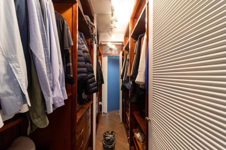 Apartamento à venda com 301m², 3 quartos e 3 vagasCloset da suíte 1