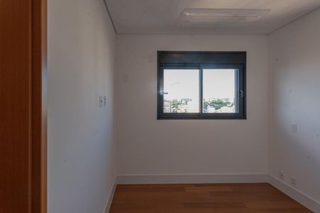 Apartamento à venda com 3 quartos, 170m² em Cambuí, Campinas
