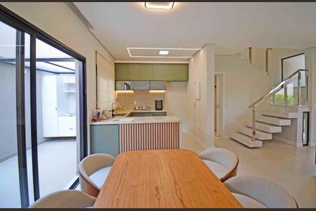 Casa à venda com 100m², 3 quartos e sem vaga
